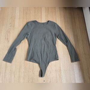 Nuuds Sage Green Ribbed Longsleeve Bodysuit EUC Size L